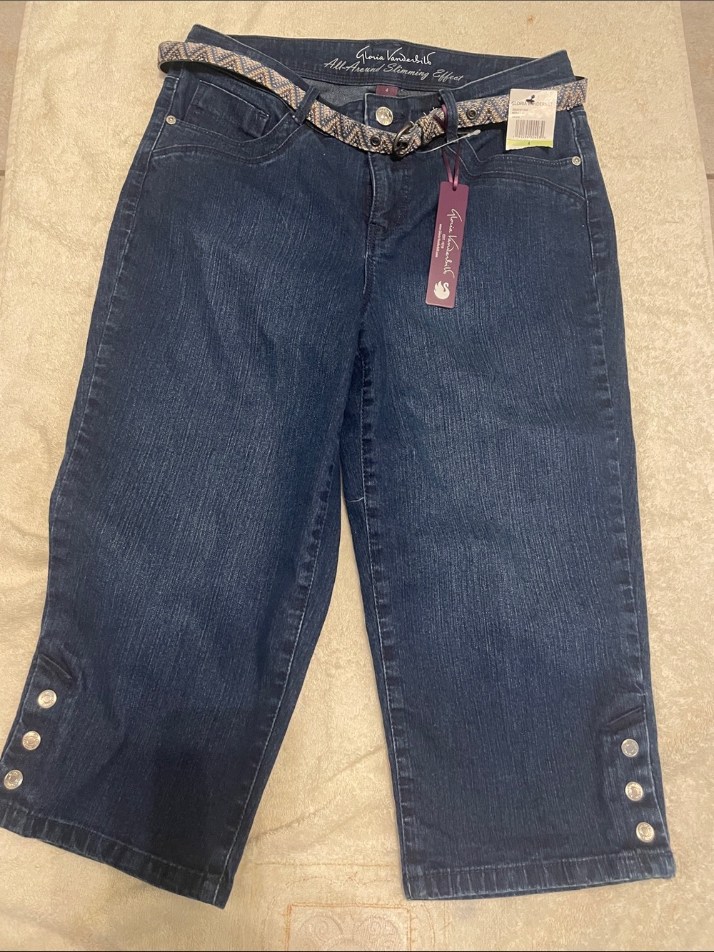 NWT Gloria Vanderbilt Indigo Skimmer Capri Jeans